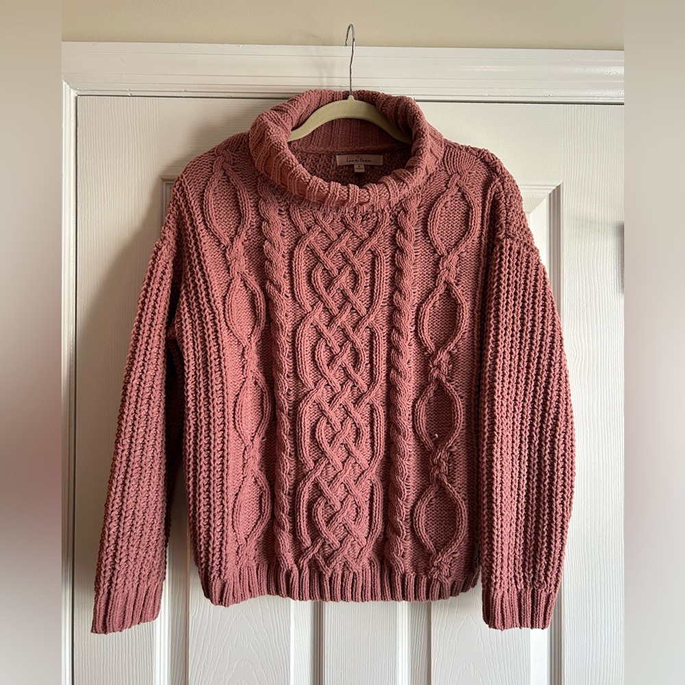 Cozy Cable Knit Turtleneck Sweater - Mauve